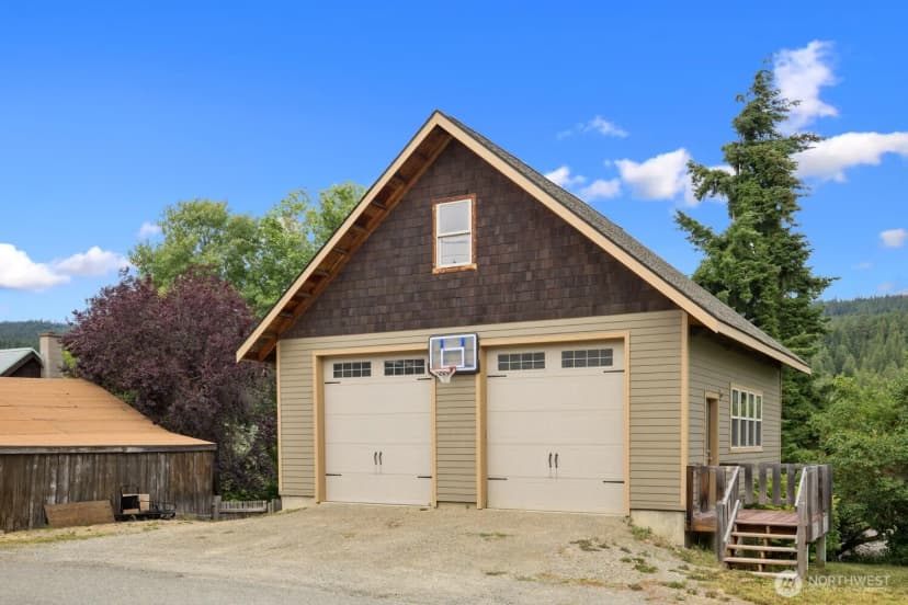 Property photo for 313 S 2nd Street, Roslyn photo 3