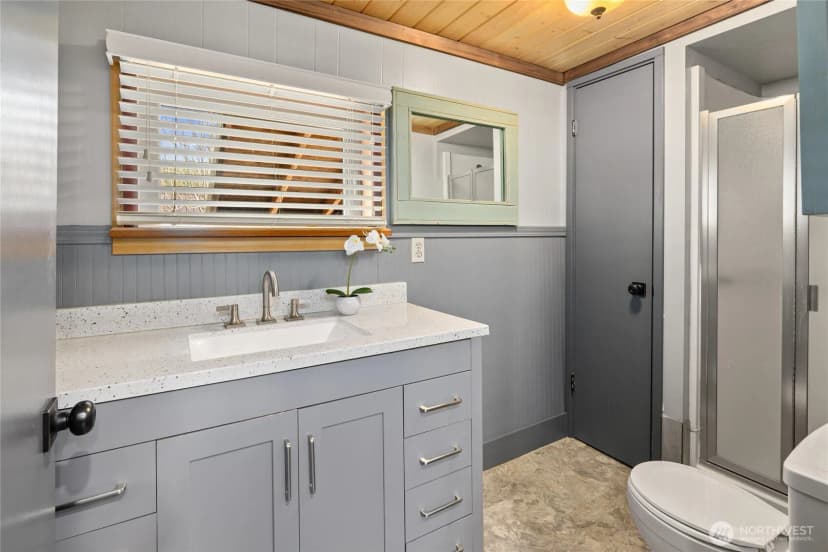 Property photo for 313 S 2nd Street, Roslyn photo 16