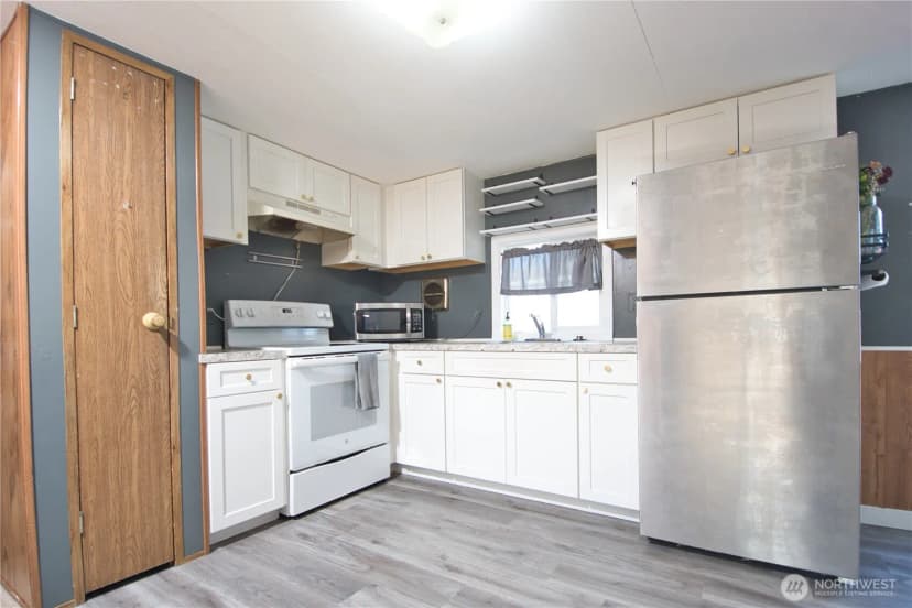 Property photo for 9900 Blomberg Street Sw #9, Olympia photo 4