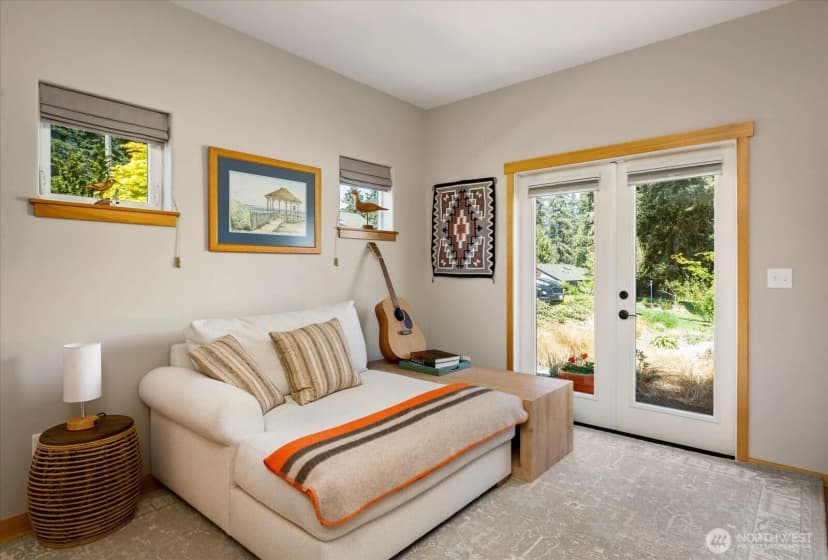 Property photo for 233 Clover Court, Langley photo 19
