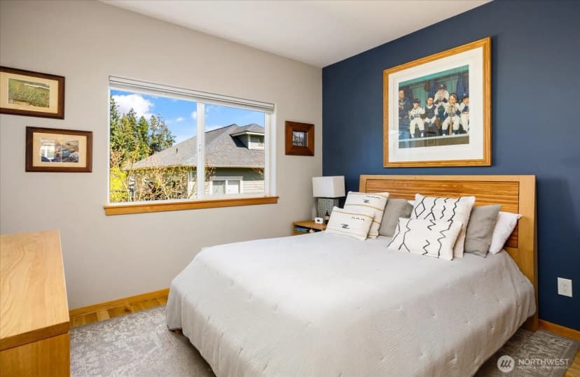 Property photo for 233 Clover Court, Langley photo 17