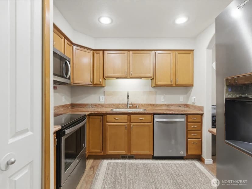 Property photo for 20414 26th Avenue W #l2, Lynnwood photo 6