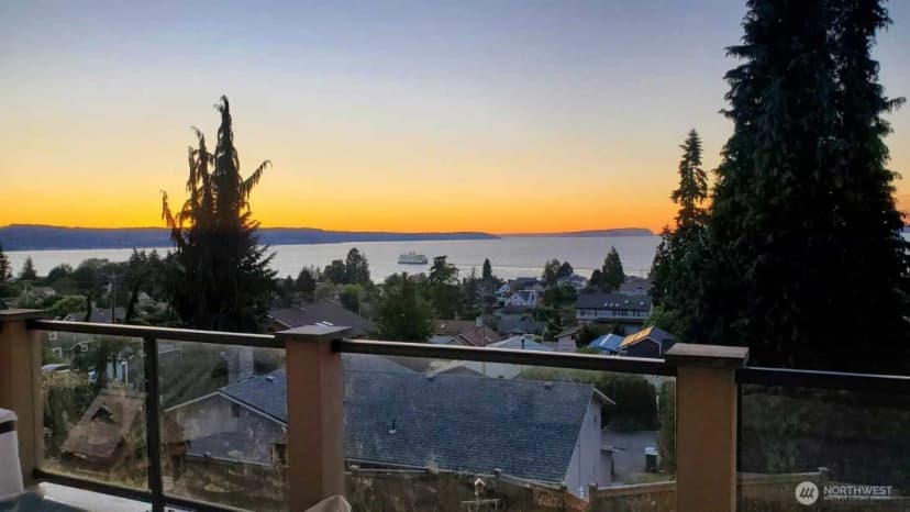 Property photo for 645 Cornelia Avenue, Mukilteo photo 4