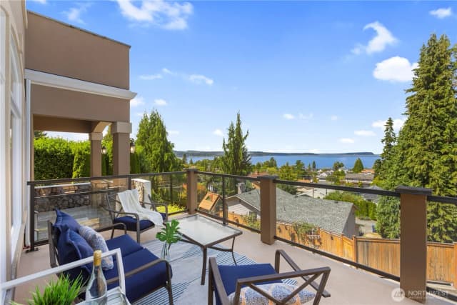 Property photo for 645 Cornelia Avenue, Mukilteo photo 5