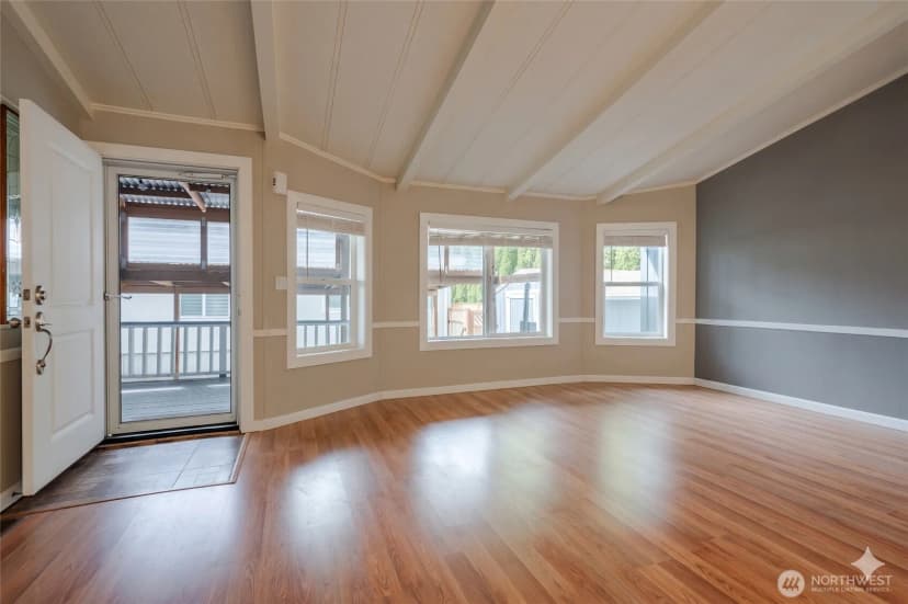 Property photo for 425 Chuckanut Drive N #6, Bellingham photo 4