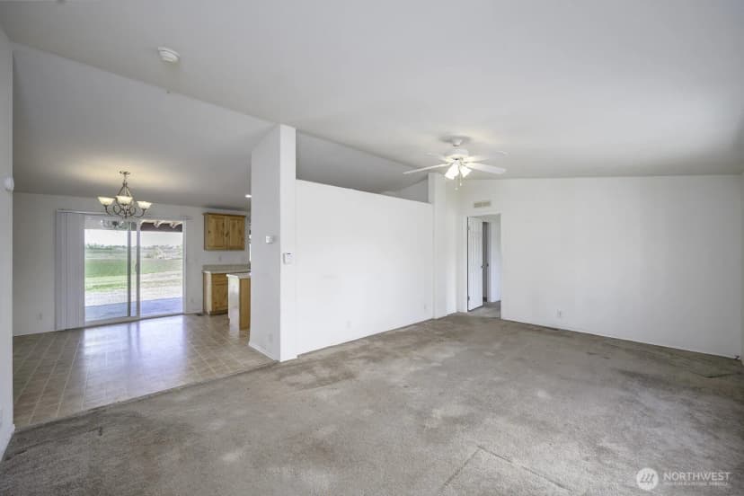 Property photo for 19373 Division Road Nw, Soap Lake photo 8