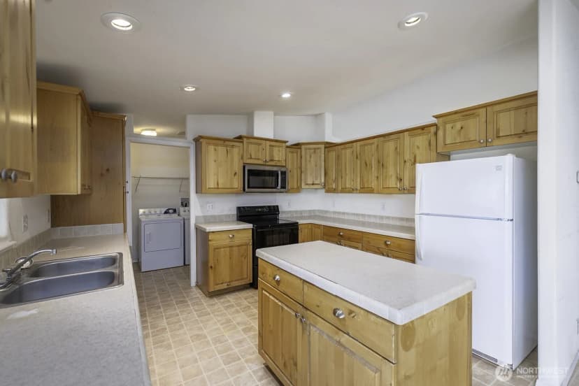 Property photo for 19373 Division Road Nw, Soap Lake photo 11