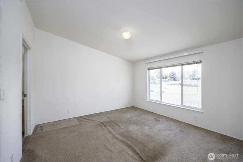 Property photo for 19373 Division Road Nw, Soap Lake photo 17