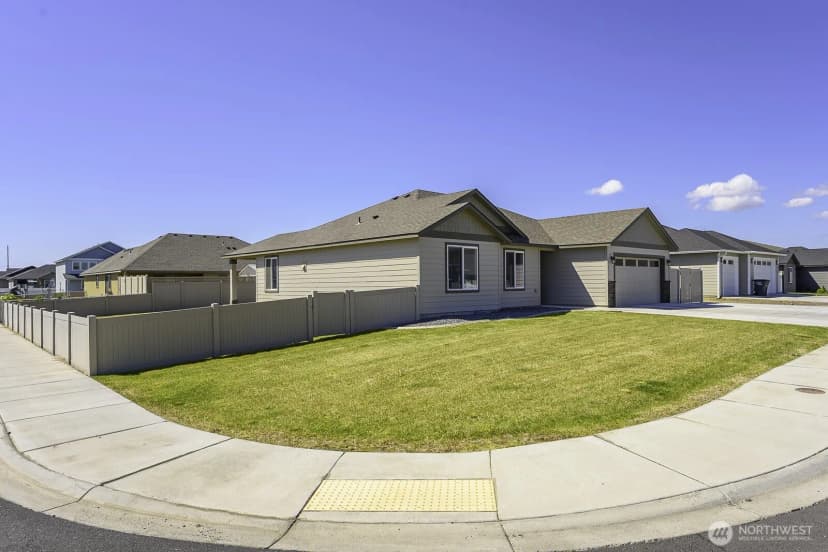 Property photo for 1012 8th Avenue Ne, Ephrata photo 4