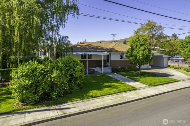 Property photo for 257 D Street Nw, Ephrata