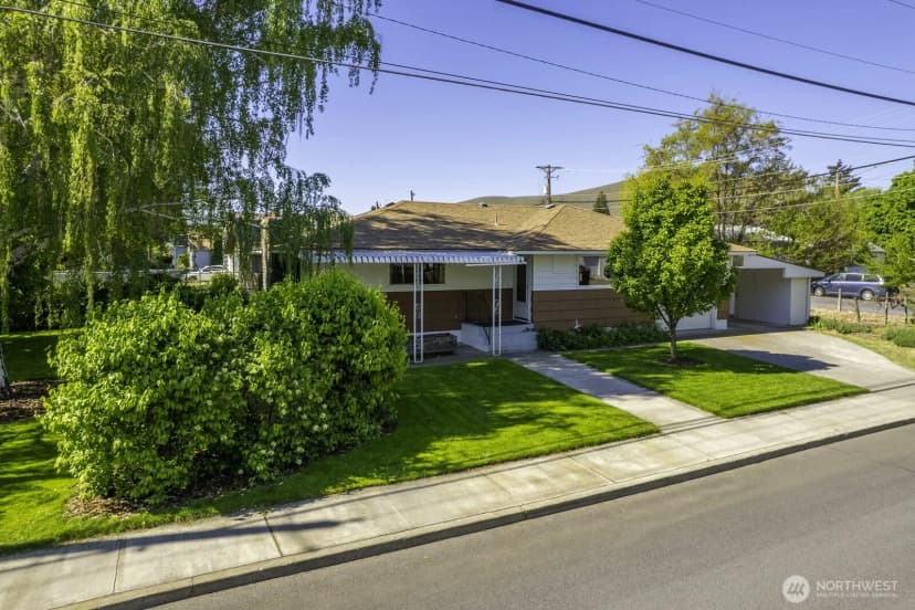 Property photo for 257 D Street Nw, Ephrata
