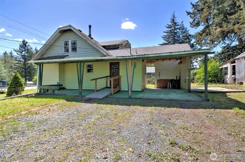 Property photo for 2005 Lake Boulevard, Shelton photo 2