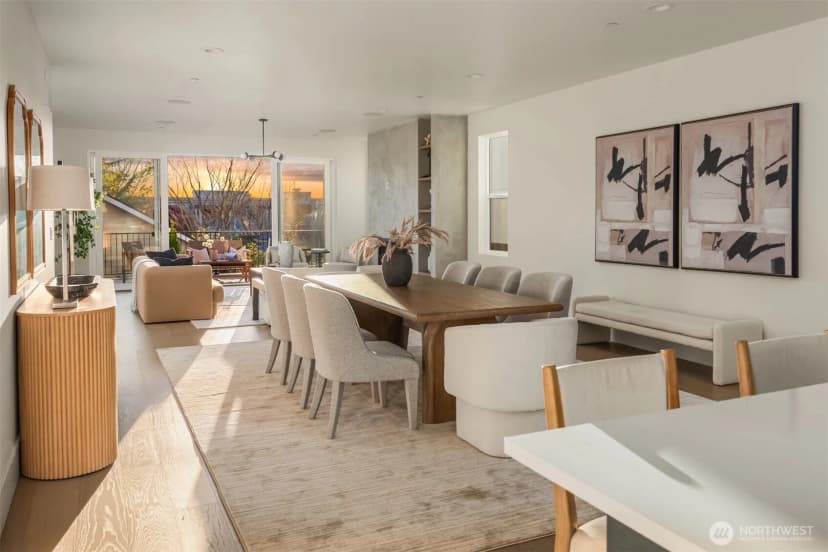 Property photo for 134 8th Ct, Kirkland photo 13