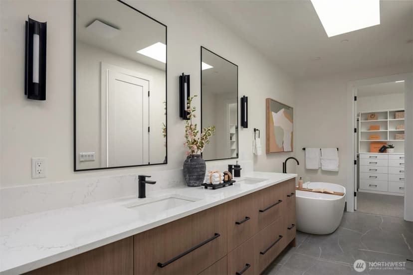 Property photo for 134 8th Ct, Kirkland photo 22