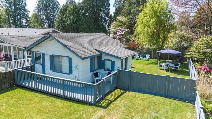 Property photo for 8243 Beachway Drive, Blaine photo 2