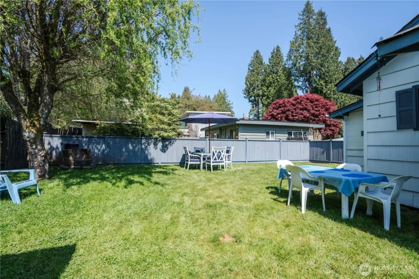 Property photo for 8243 Beachway Drive, Blaine photo 4