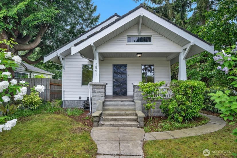 Property photo for 3551 Sw 99th Street, Seattle