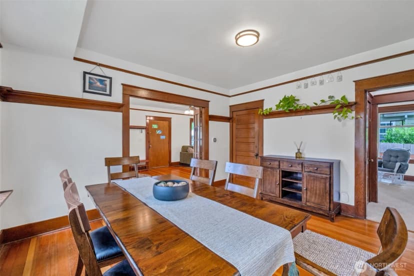 Property photo for 3551 Sw 99th Street, Seattle photo 9