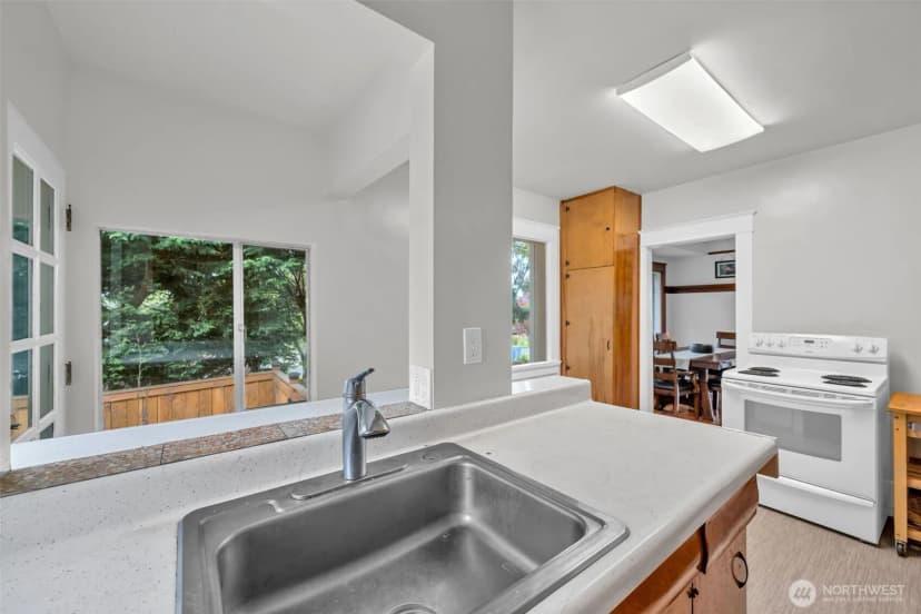 Property photo for 3551 Sw 99th Street, Seattle photo 13