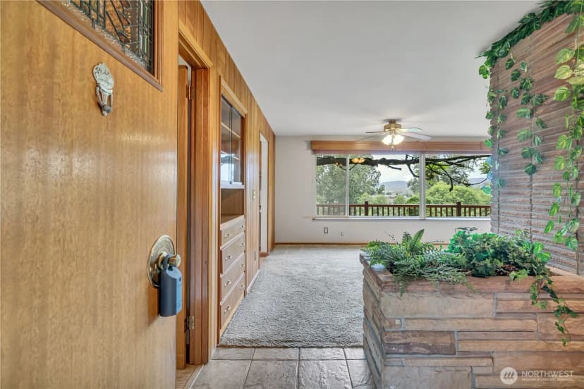 Property photo for 1243 25th Street Se, Puyallup photo 6