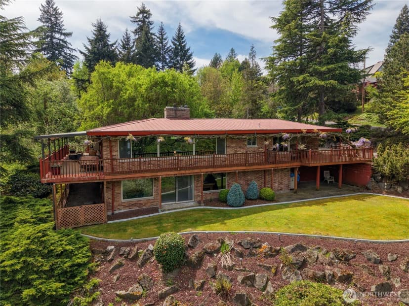 Property photo for 1243 25th Street Se, Puyallup photo 2