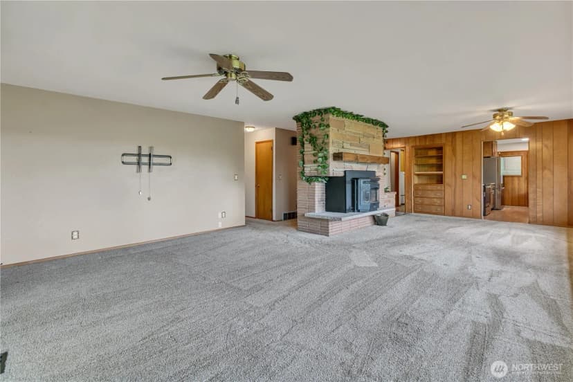 Property photo for 1243 25th Street Se, Puyallup photo 9