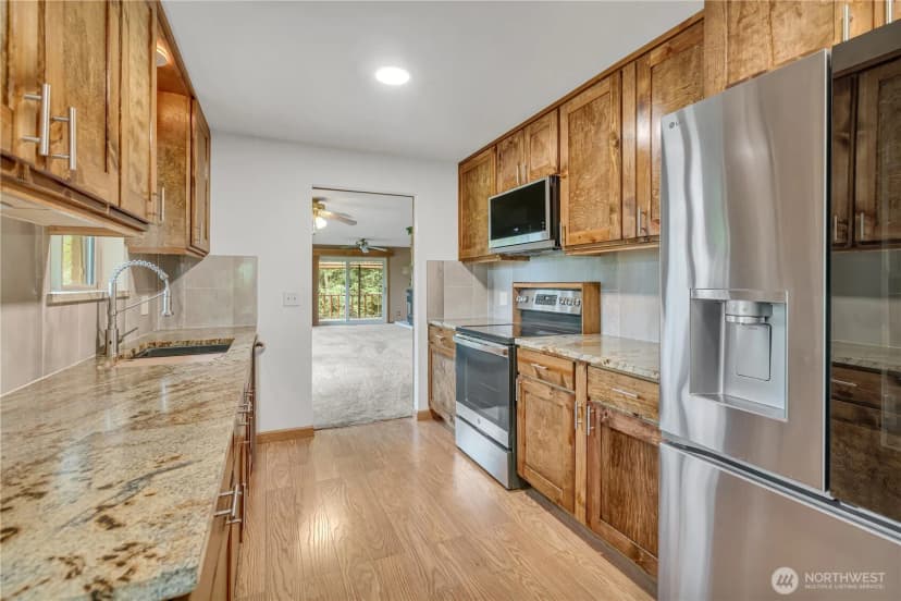 Property photo for 1243 25th Street Se, Puyallup photo 14
