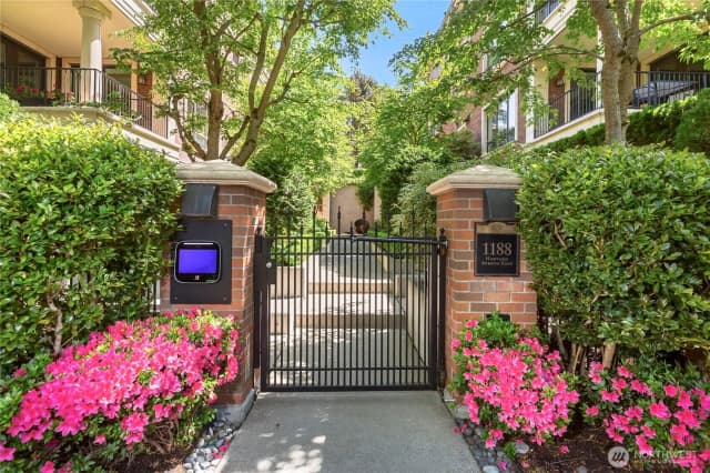 Property photo for 1188 Harvard Avenue E #4, Seattle