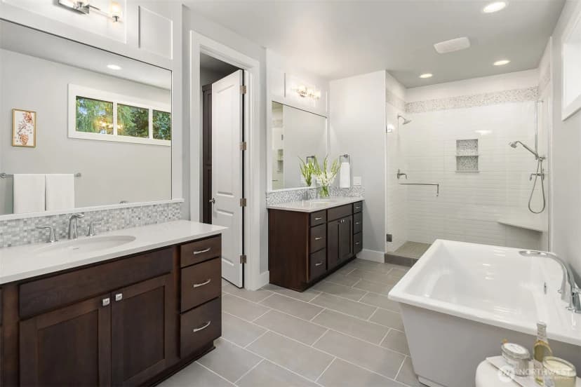 Property photo for 4525 90th Avenue Se, Mercer Island photo 21