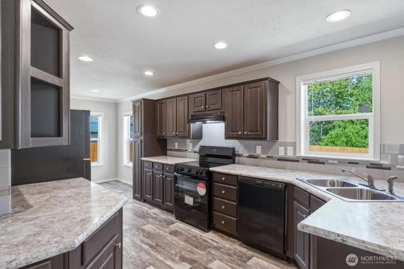 Property photo for 101 Sir Lancelot Drive, Castle Rock photo 14