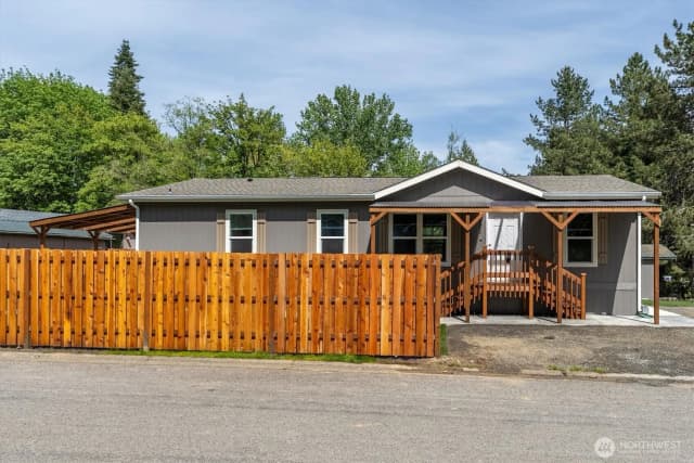 Property photo for 101 Sir Lancelot Drive, Castle Rock photo 5