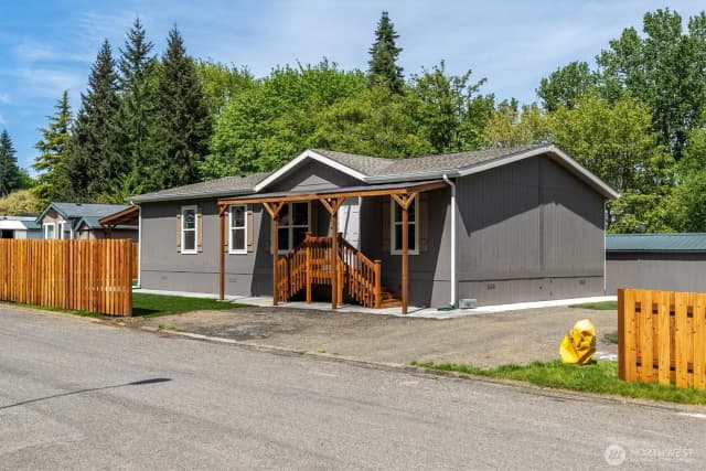 Property photo for 101 Sir Lancelot Drive, Castle Rock photo 2