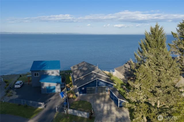 Property photo for 841 Bay View Court Se, Ocean Shores