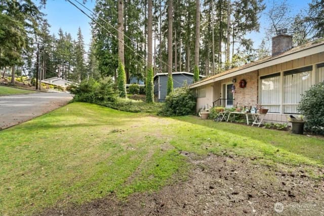 Property photo for 1605 153rd Avenue Se, Bellevue photo 3