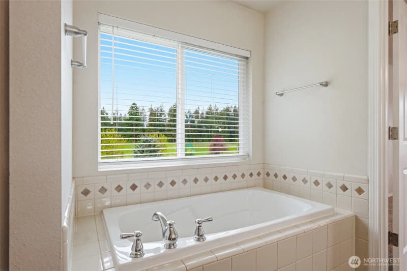 Property photo for 29115 69th Avenue S, Roy photo 22