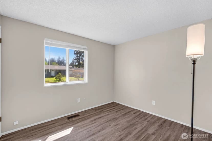 Property photo for 30141 3rd Place Sw, Federal Way photo 18