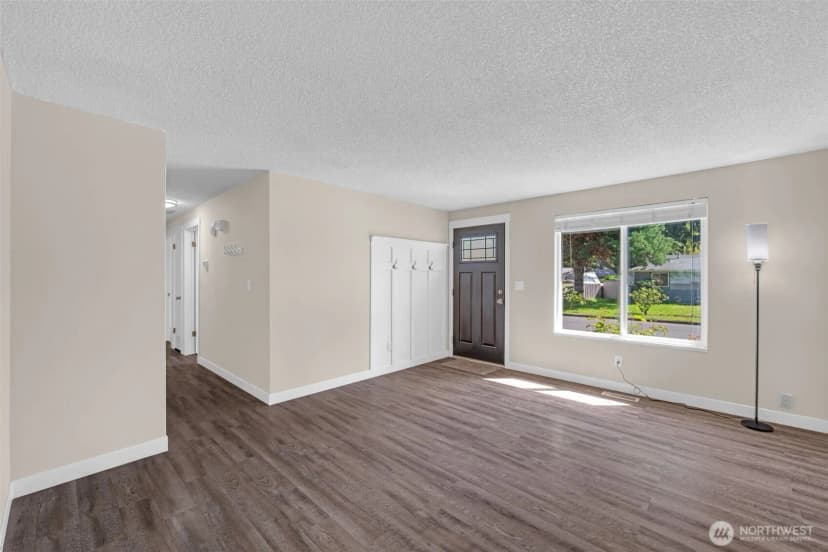 Property photo for 30141 3rd Place Sw, Federal Way photo 4