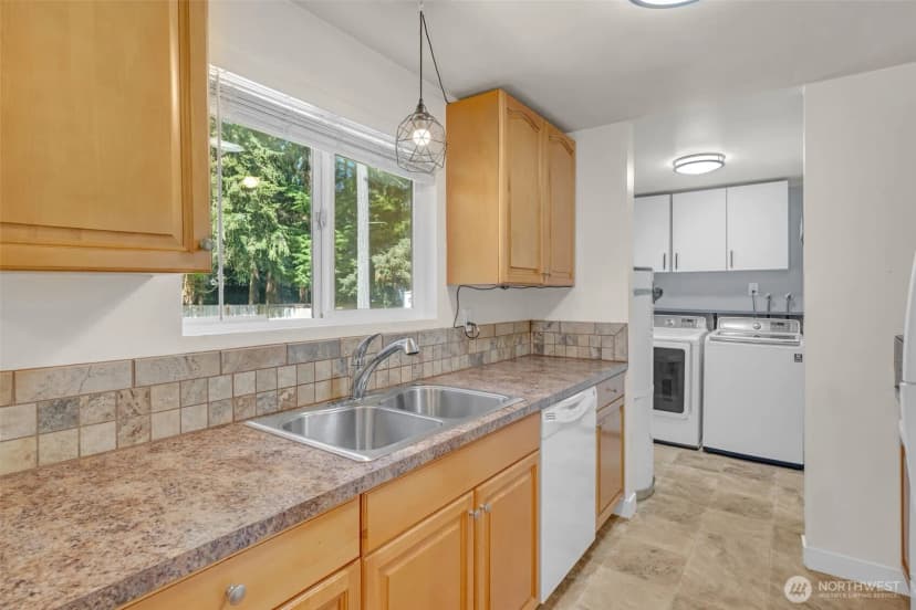 Property photo for 30141 3rd Place Sw, Federal Way photo 12