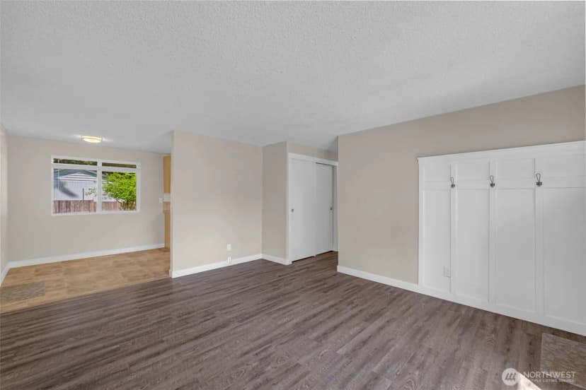 Property photo for 30141 3rd Place Sw, Federal Way photo 6