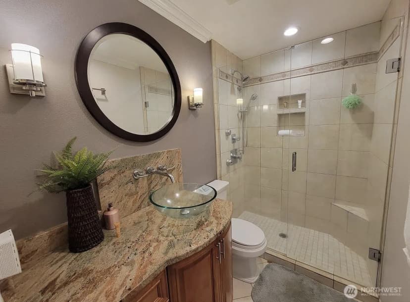 Property photo for 28303 Sound View Drive S #102, Des Moines photo 18