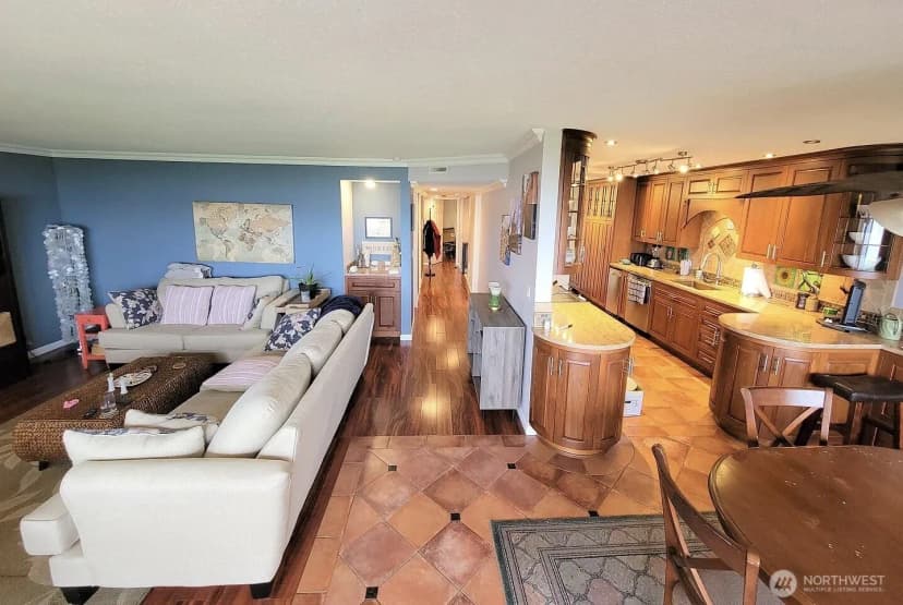 Property photo for 28303 Sound View Drive S #102, Des Moines photo 10