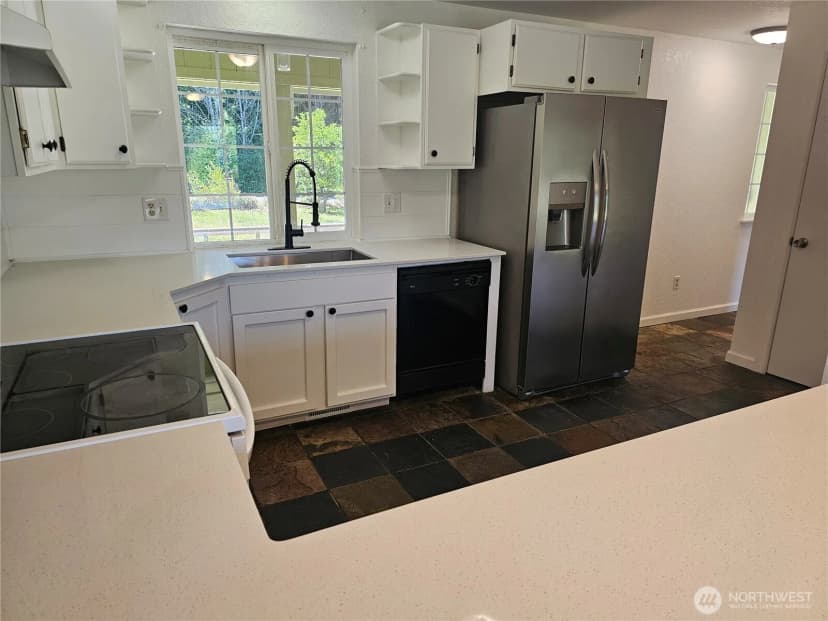 Property photo for 727 Tipsoo Loop S, Rainier photo 11