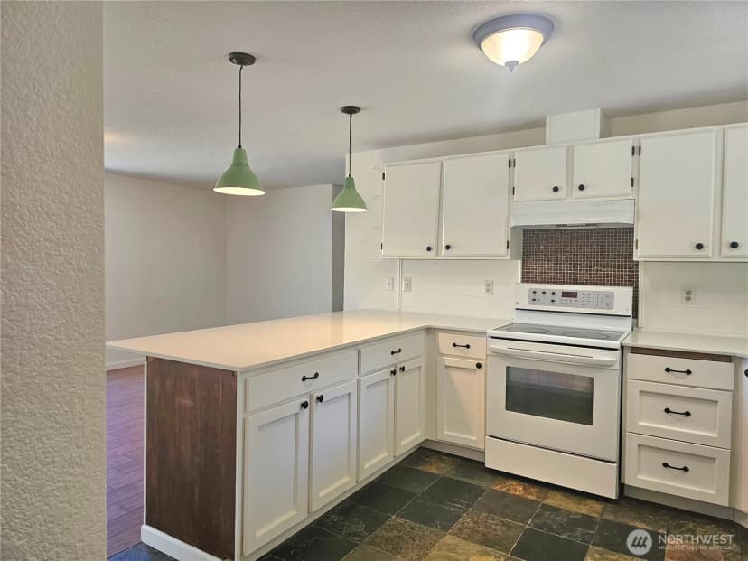 Property photo for 727 Tipsoo Loop S, Rainier photo 10
