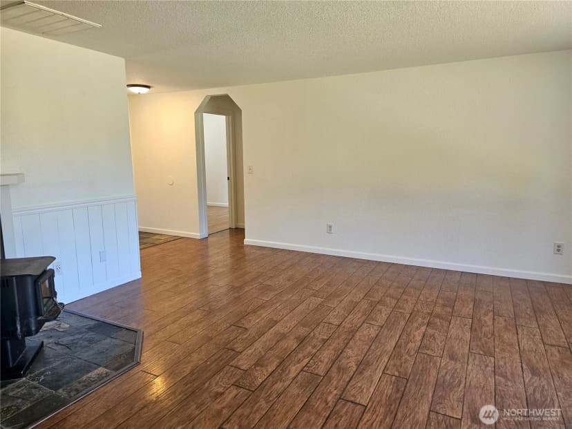 Property photo for 727 Tipsoo Loop S, Rainier photo 25