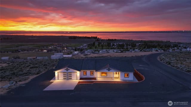 Property photo for 6820 Road 8.8 Se, Othello