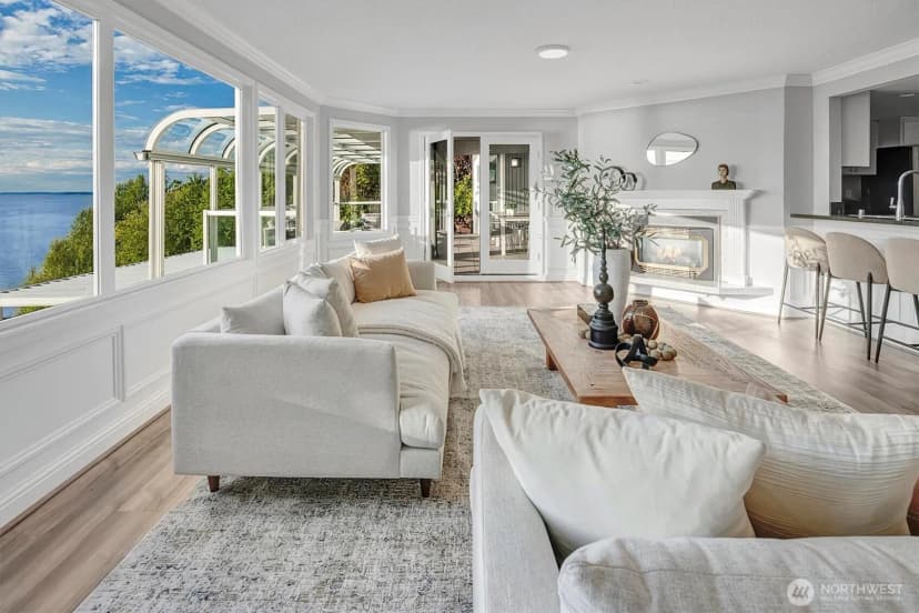 Property photo for 8001 Talbot Road, Edmonds photo 15