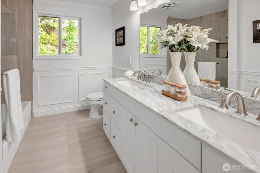 Property photo for 8001 Talbot Road, Edmonds photo 24