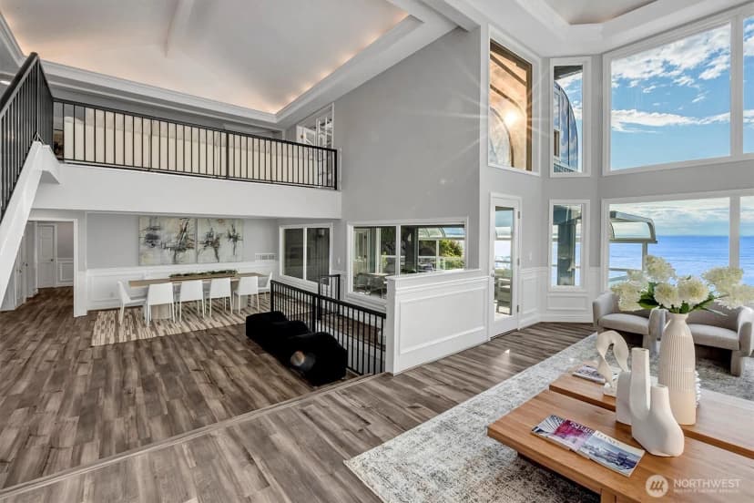 Property photo for 8001 Talbot Road, Edmonds photo 7