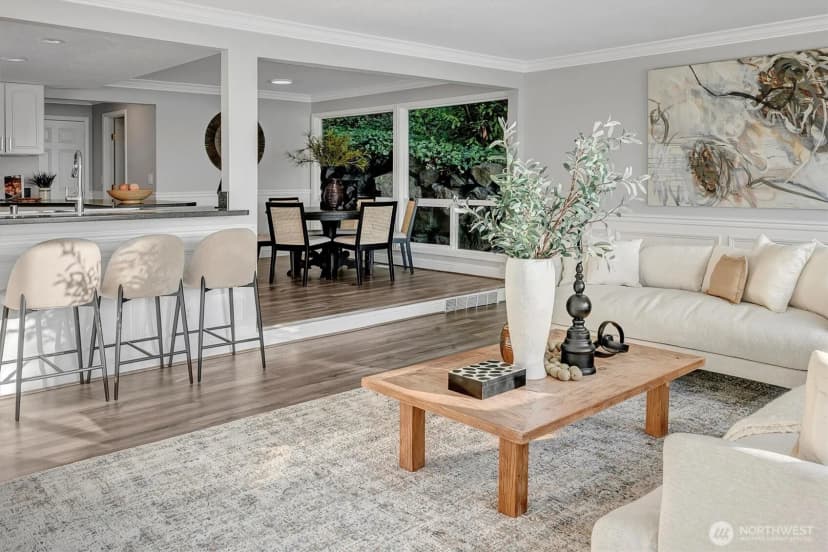 Property photo for 8001 Talbot Road, Edmonds photo 10
