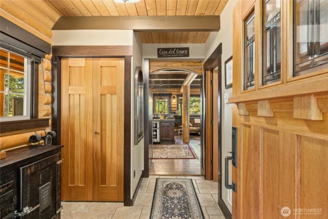 Property photo for 20 Skull Springs Road, Cle Elum photo 2